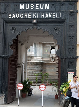 Museum entrance, Bagore Ki Haveli, Udaipur, Rajasthan