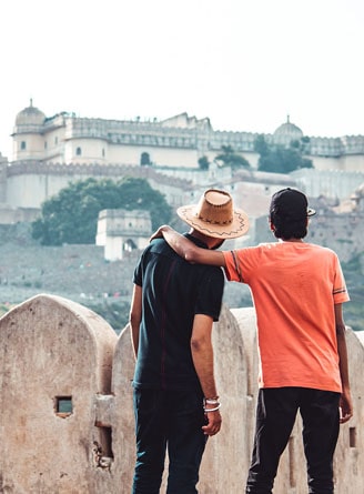 Two friends watching Kumbhalgarh Fort, Rajasthan