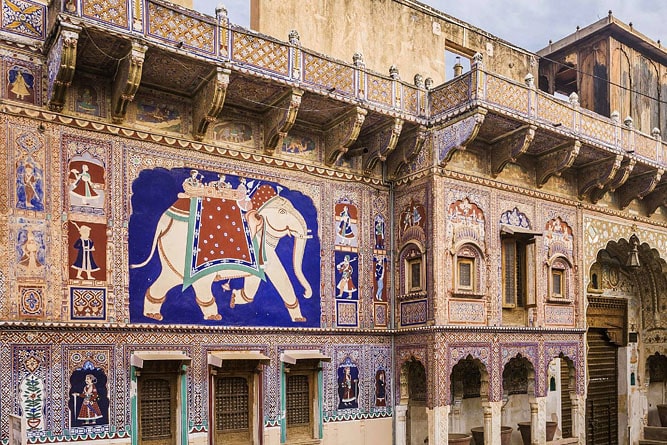 Façade décorée, Nadine Le Prince Haveli à Fatehpur, Shekhawati, Rajasthan