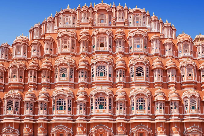 Pink facade with 953 windows, Hawa Mahal (Palace of Winds), Jaipur, Rajasthan
