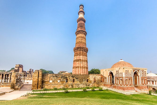 Minaret at Qutb Minar, Delhi, India