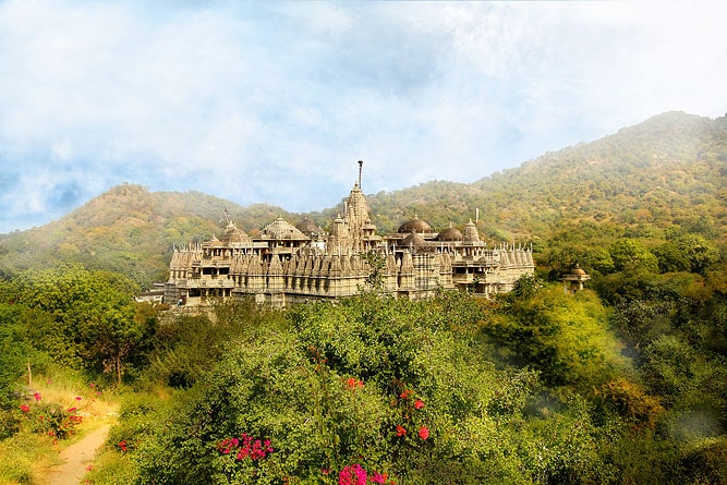 Tempio tra le colline, Tempio Jain di Ranakpur, Rajasthan