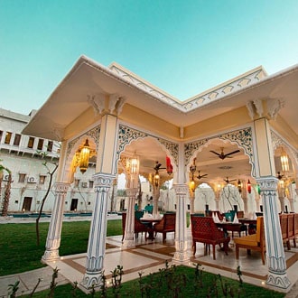 Hotel Blusalz Vintage Harlalka Haveli, hotel in Mandawa, Shekhawati, Rajasthan